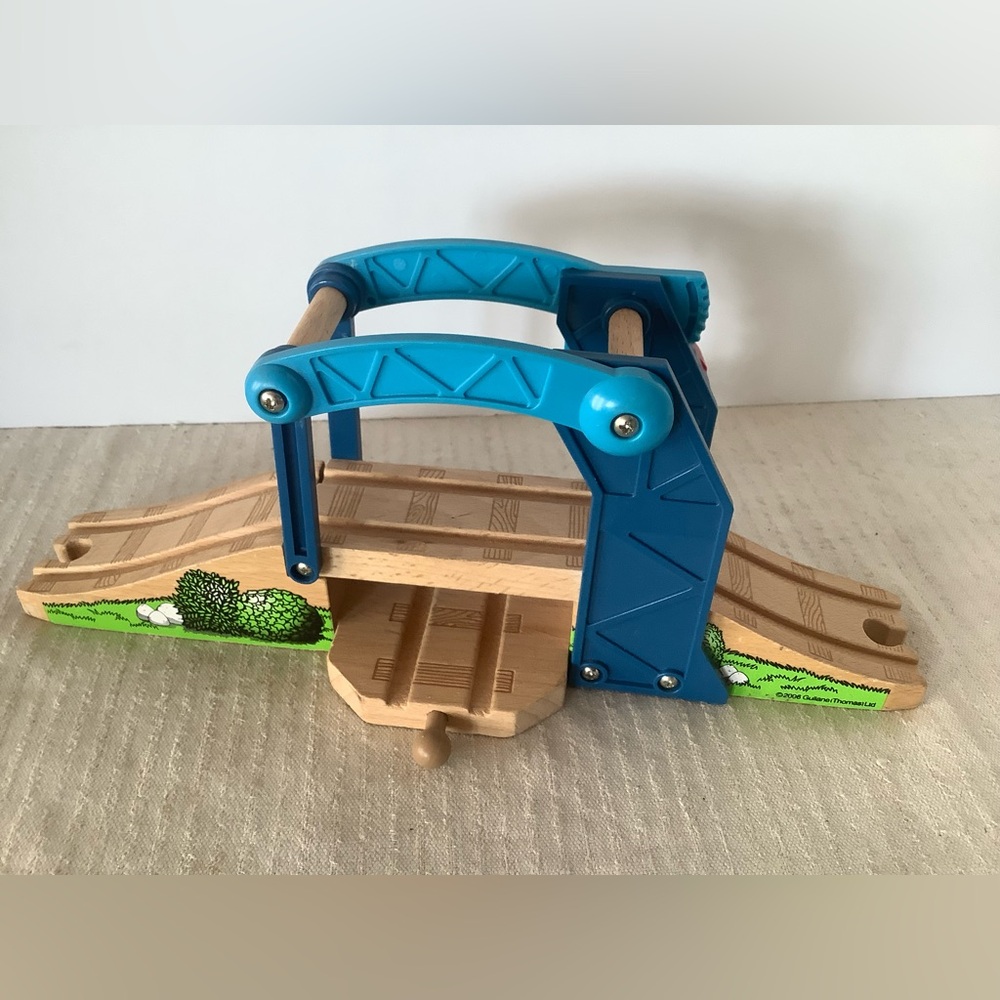 Vintage Sodor Lifting Sling Drawbridge Thomas & Friends, lift bridge trains pass - Picture 2 of 8